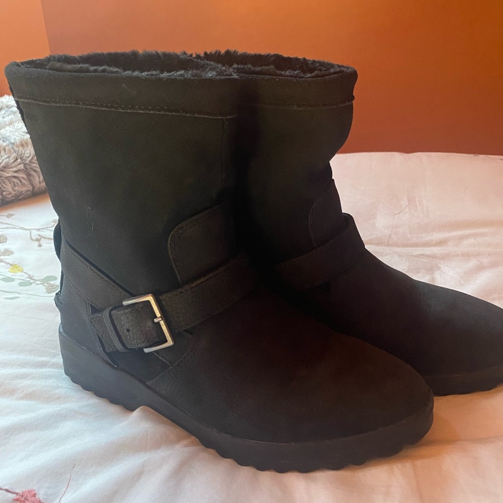Sperry maritime step boot in black suede women’s 6